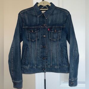 Levi's San Francisco denim jacket in a medium wash, size M/M